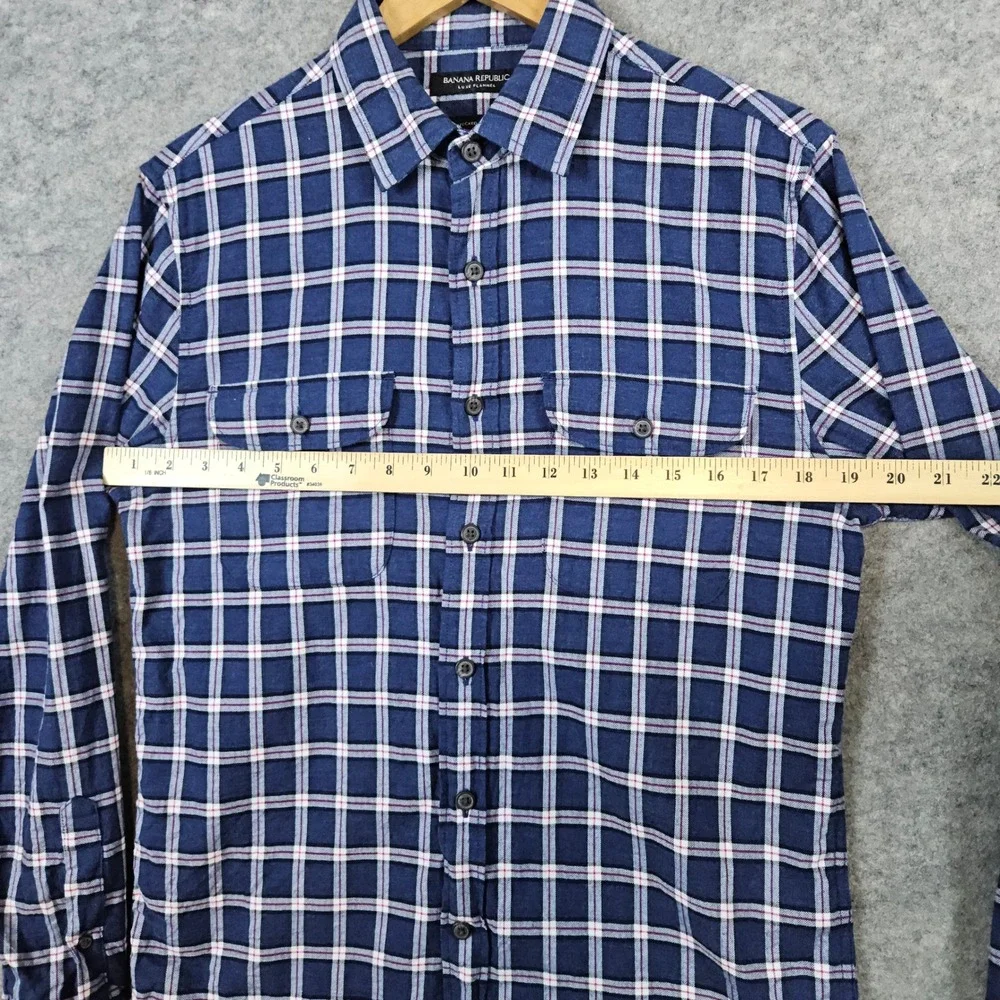Banana Republic this nice